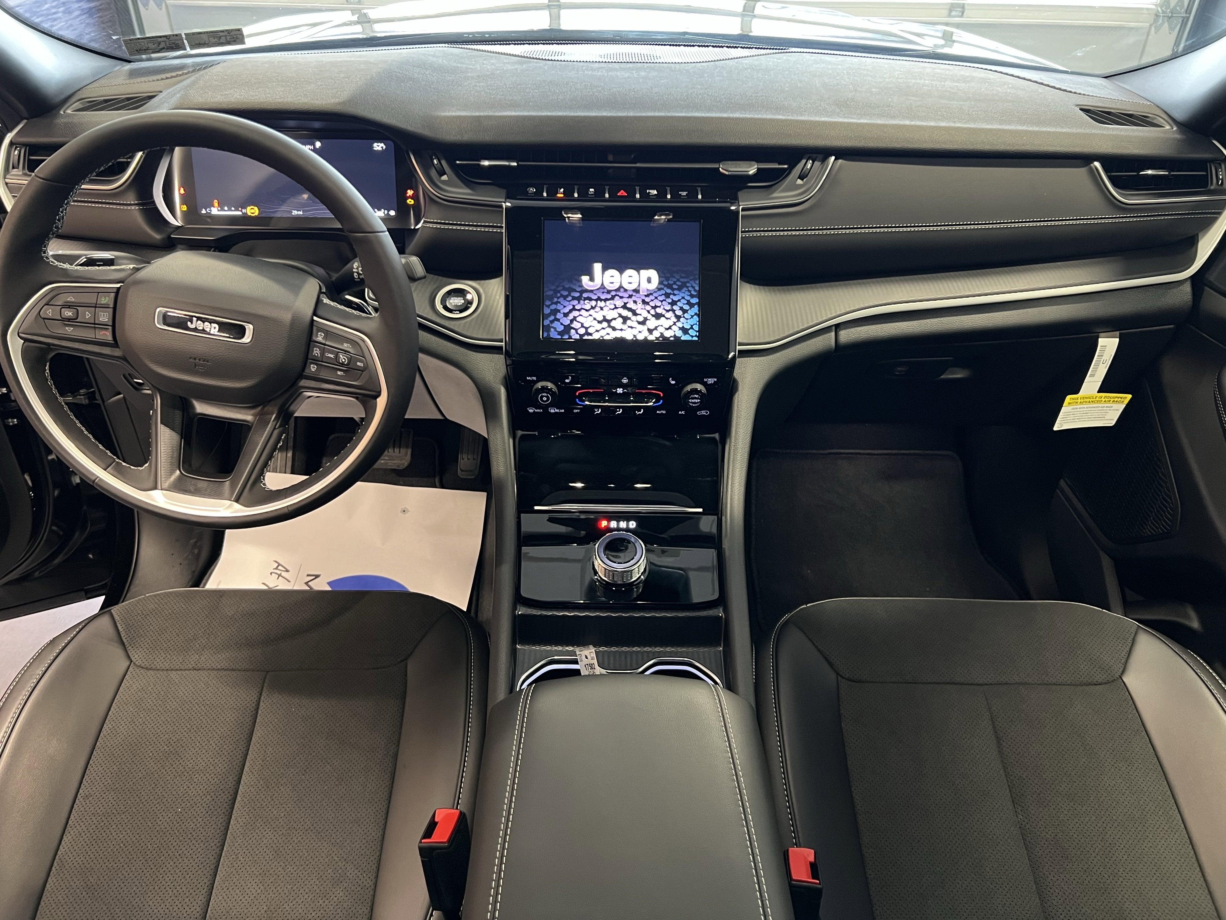 2025 Jeep Grand Cherokee GRAND CHEROKEE L ALTITUDE X 4X4