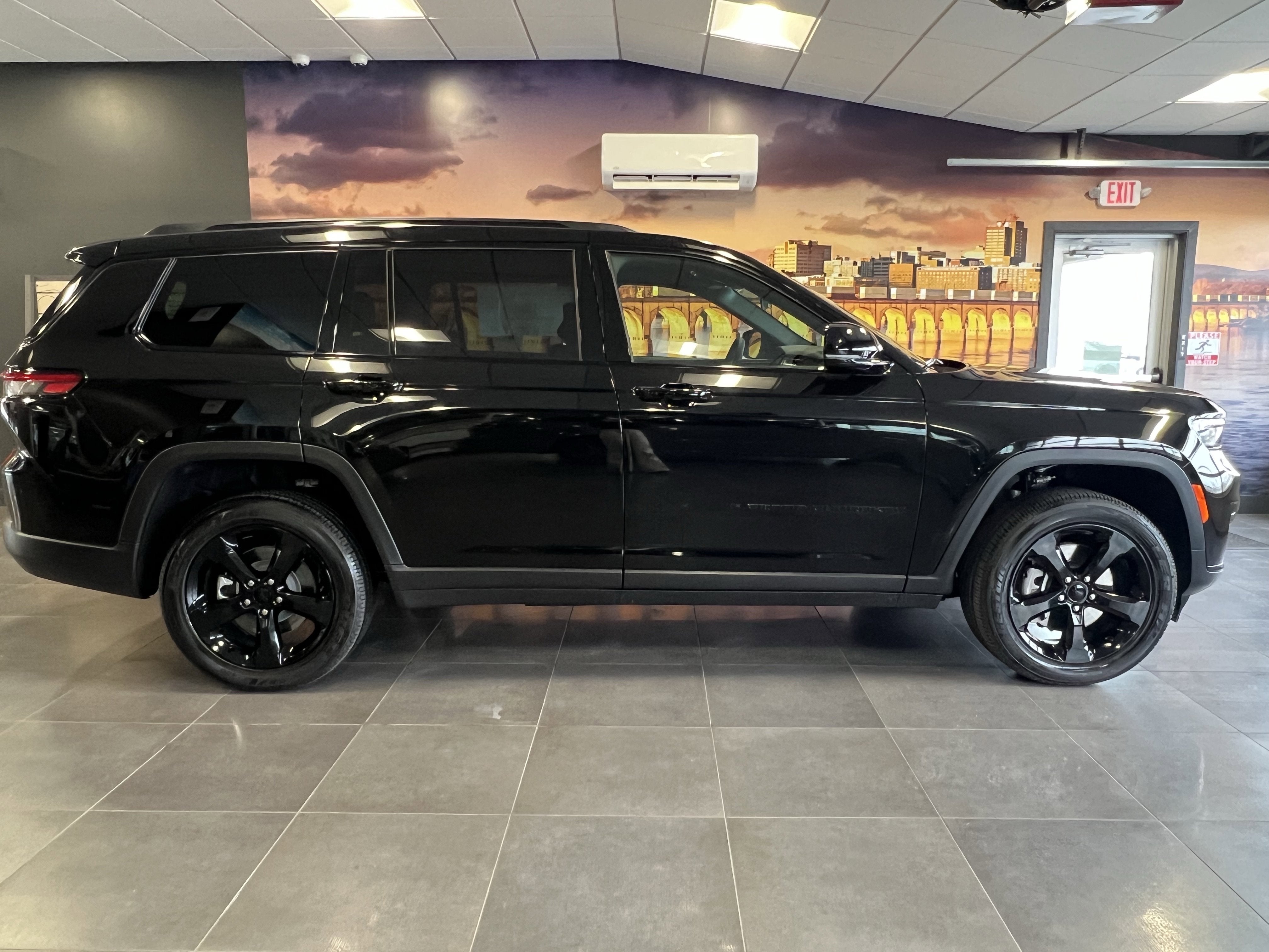 2025 Jeep Grand Cherokee GRAND CHEROKEE L ALTITUDE X 4X4