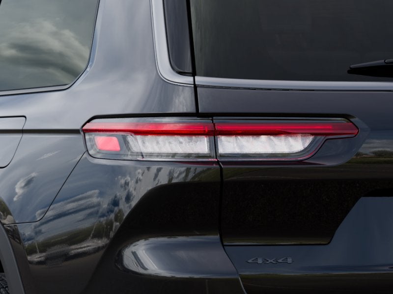 2027 Jeep Grand Cherokee GRAND CHEROKEE L LAREDO ALTITUDE 4X4