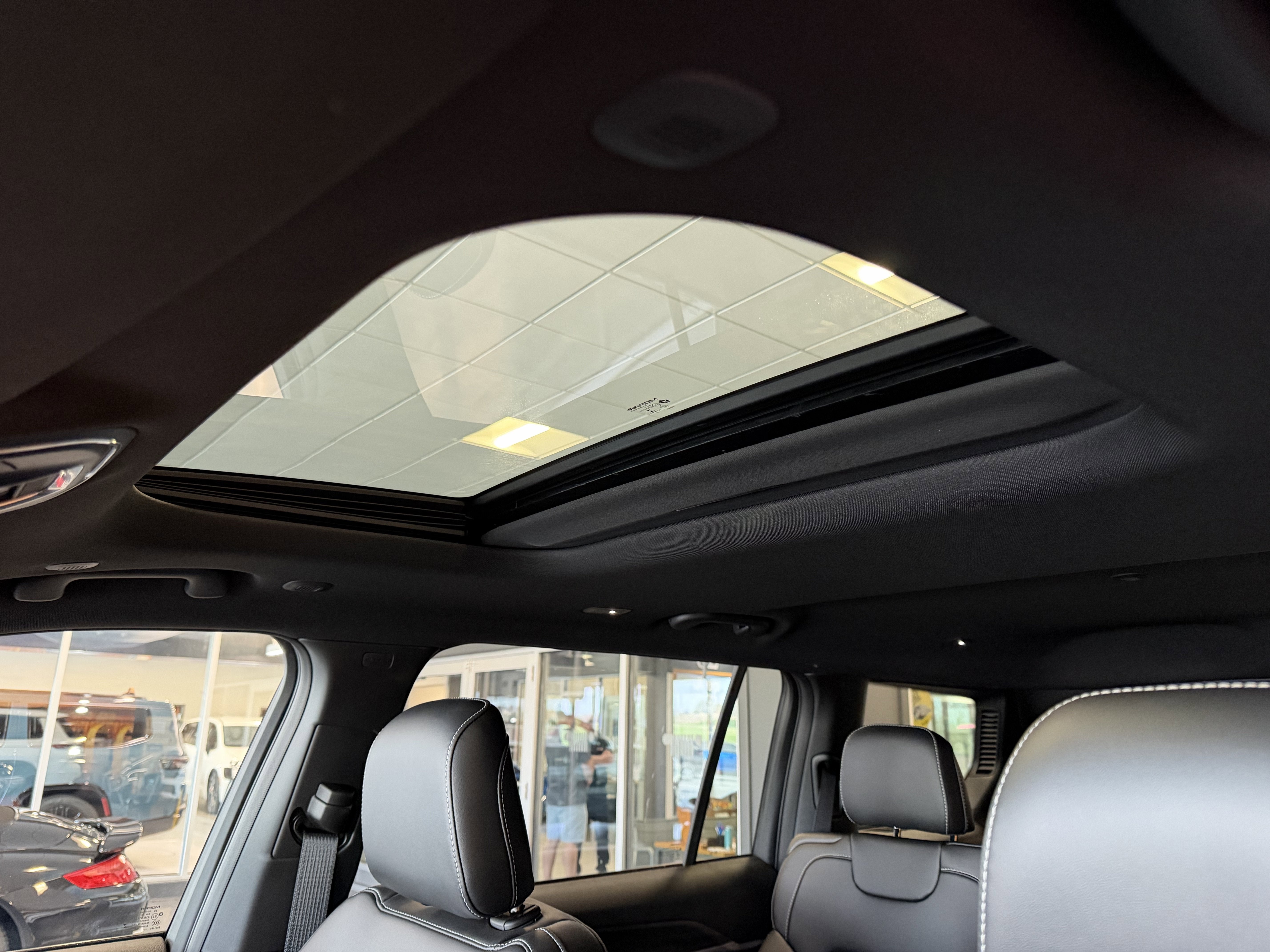 2026 Jeep Grand Cherokee GRAND CHEROKEE L LAREDO ALTITUDE 4X4