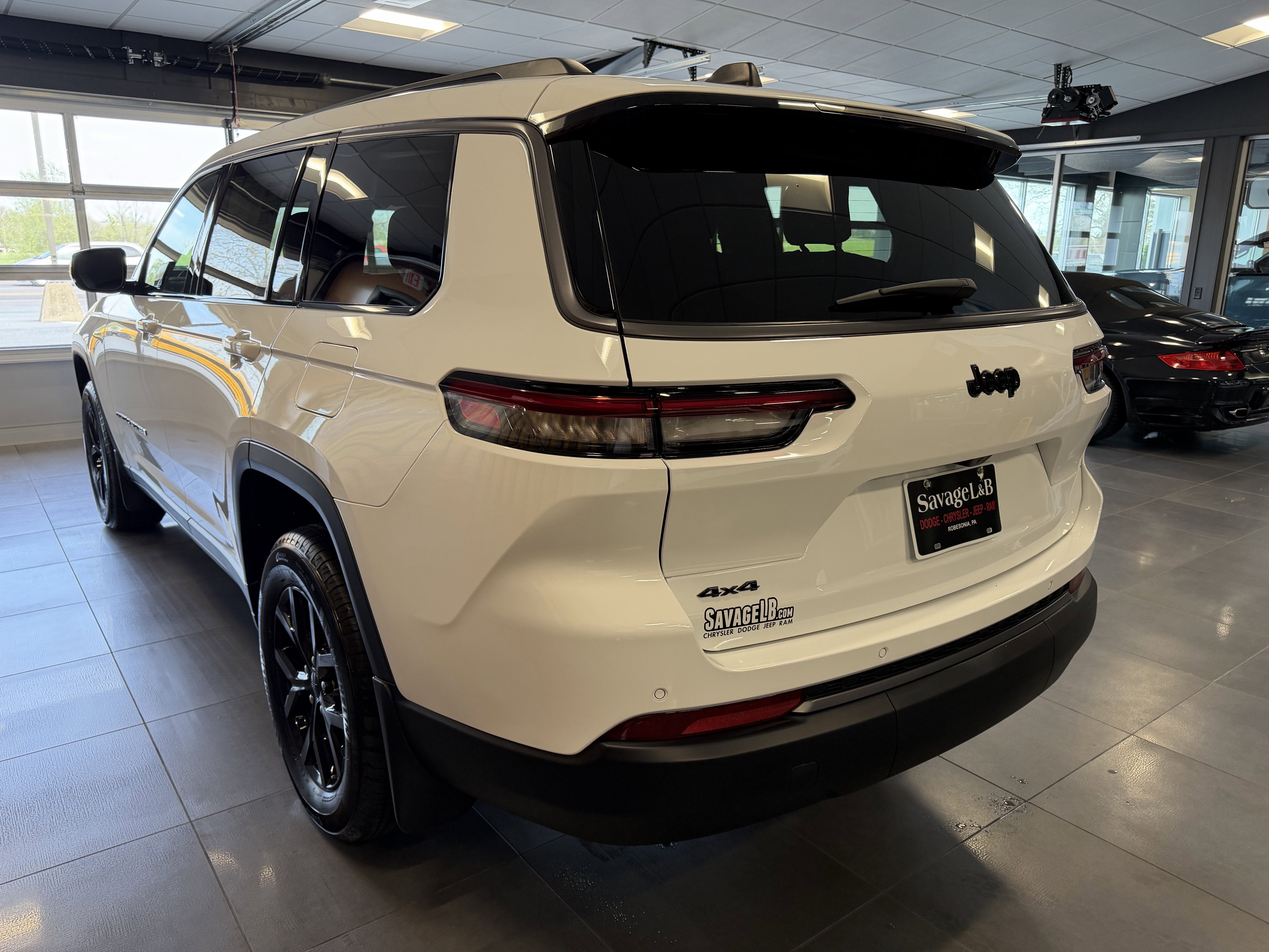 2026 Jeep Grand Cherokee GRAND CHEROKEE L LAREDO ALTITUDE 4X4