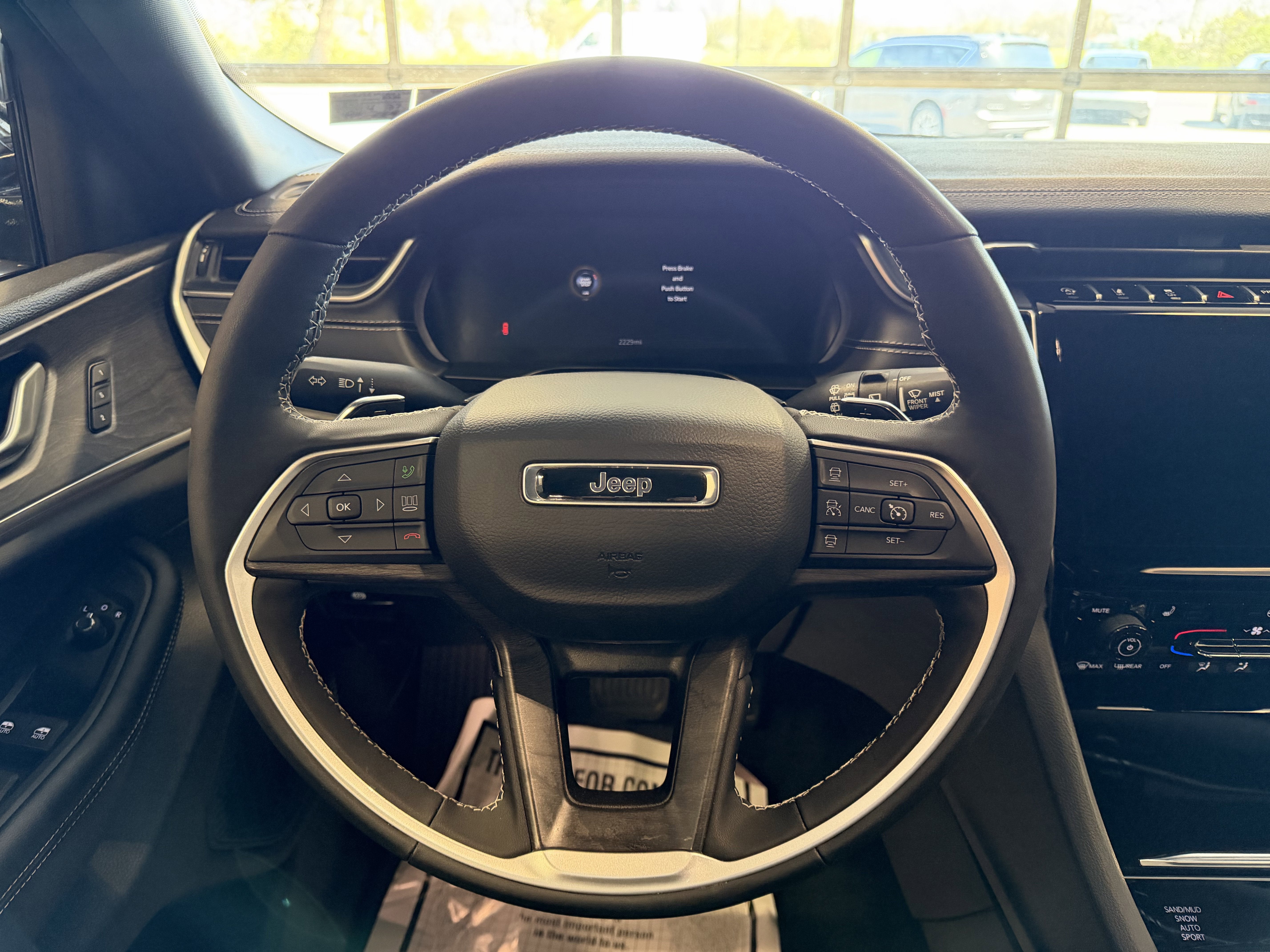 2025 Jeep Grand Cherokee L Limited 4x4