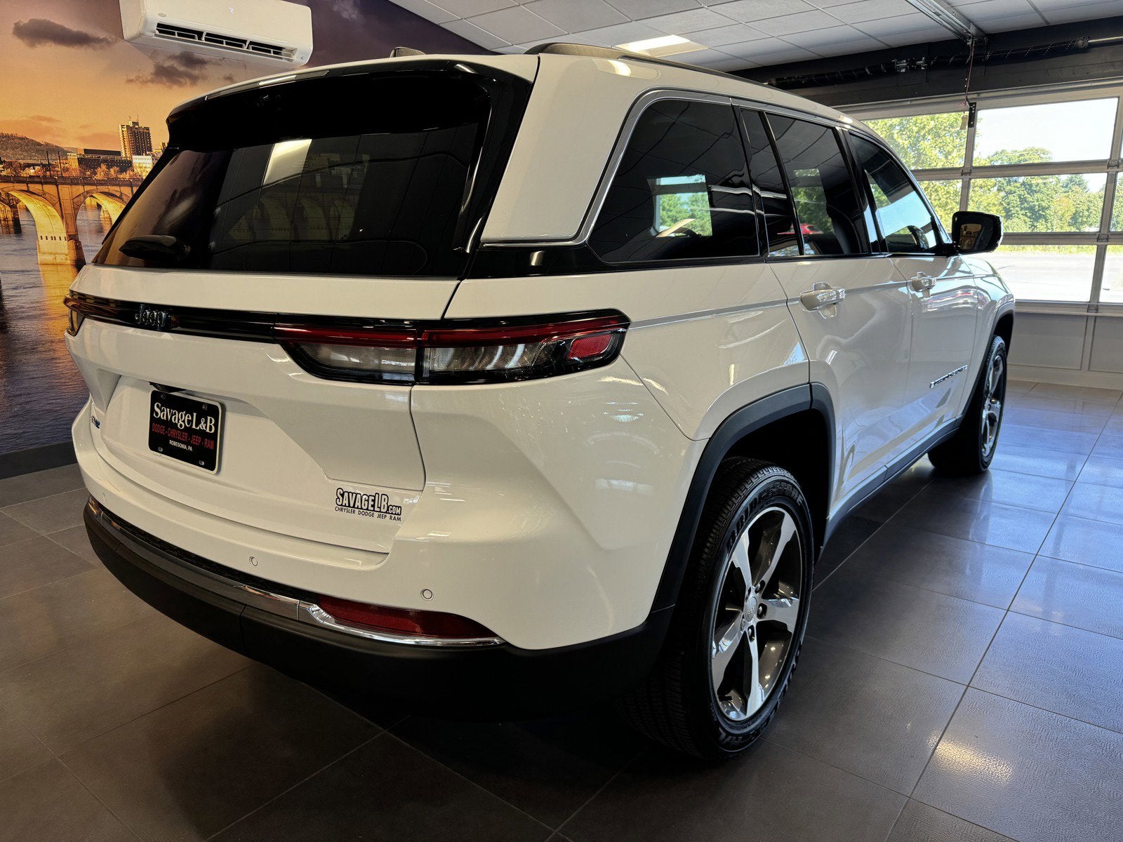 2023 Jeep Grand Cherokee 4xe Base