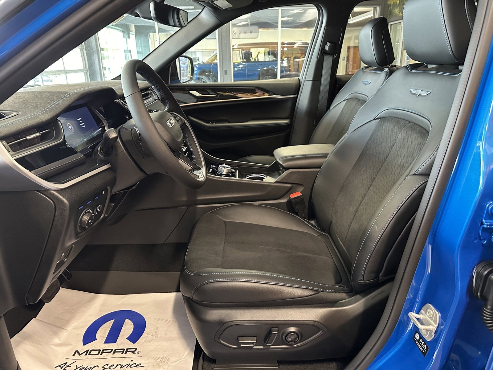 2023 Jeep Grand Cherokee 4xe Trailhawk