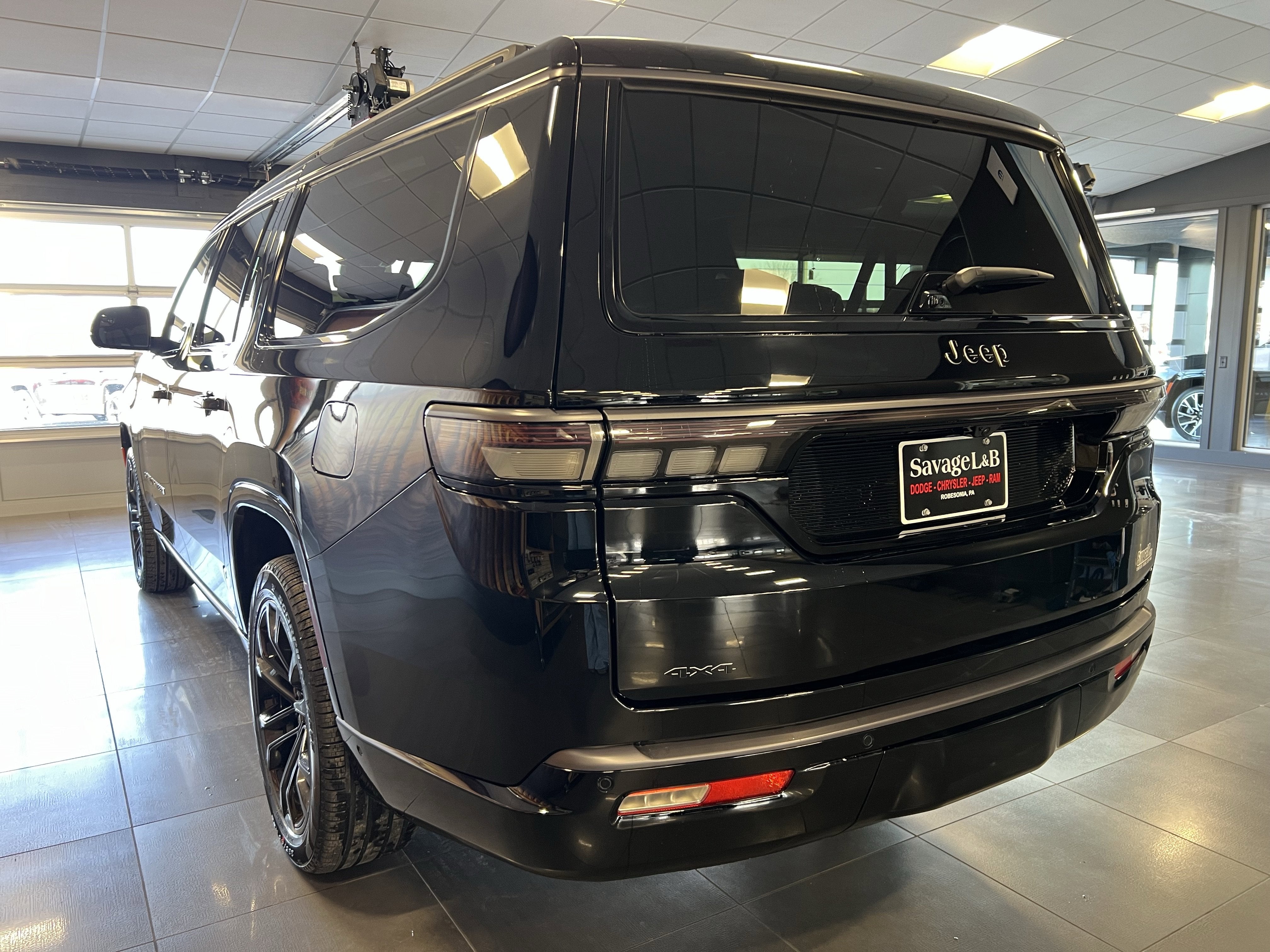 2026 Jeep Grand Wagoneer GRAND WAGONEER L SUMMIT OBSIDIAN 4X4