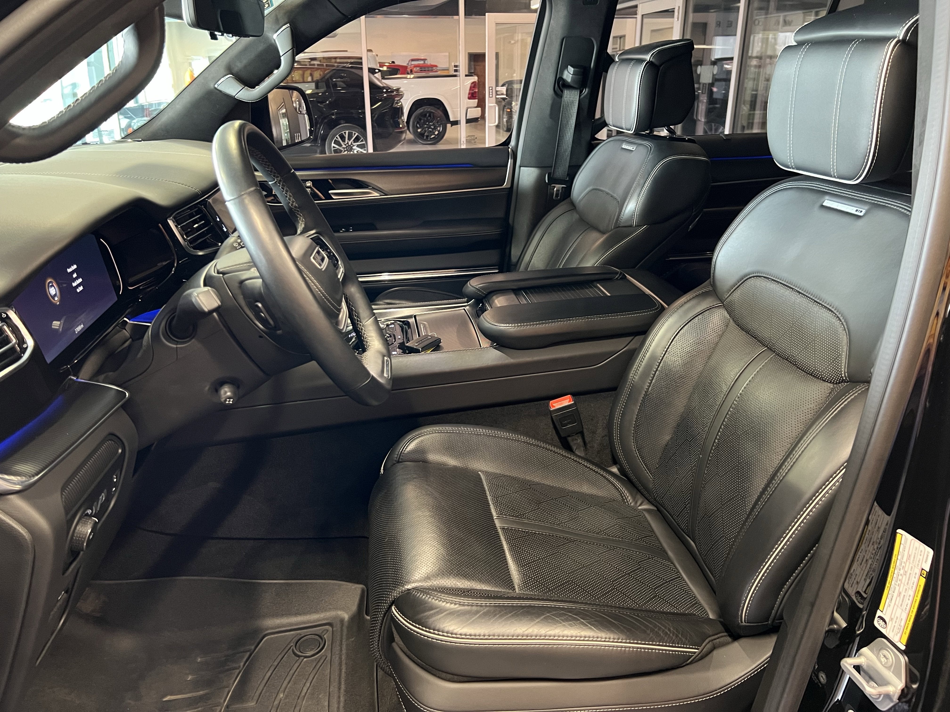 2023 Jeep Grand Wagoneer Obsidian 4x4