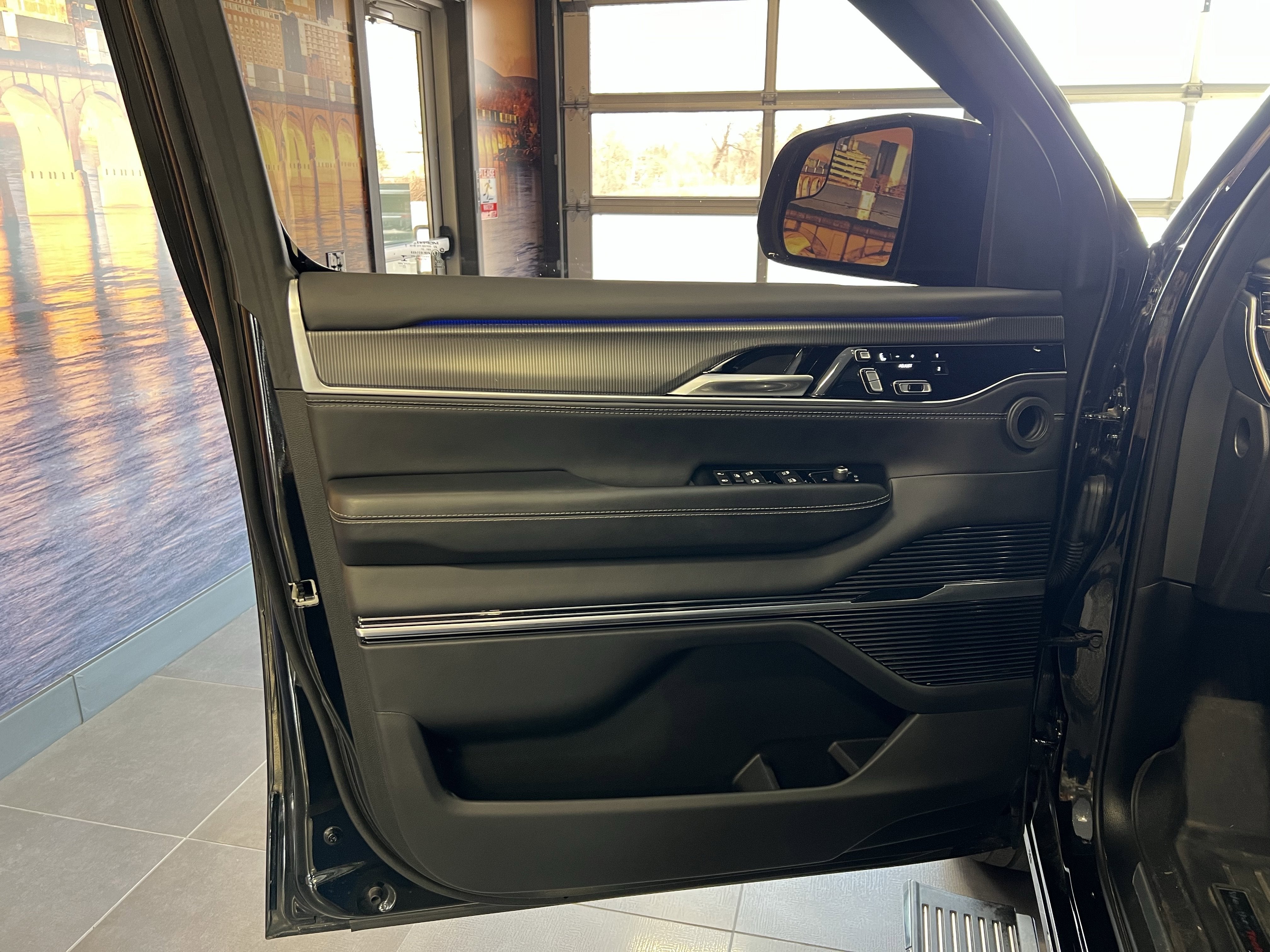 2023 Jeep Grand Wagoneer Obsidian 4x4