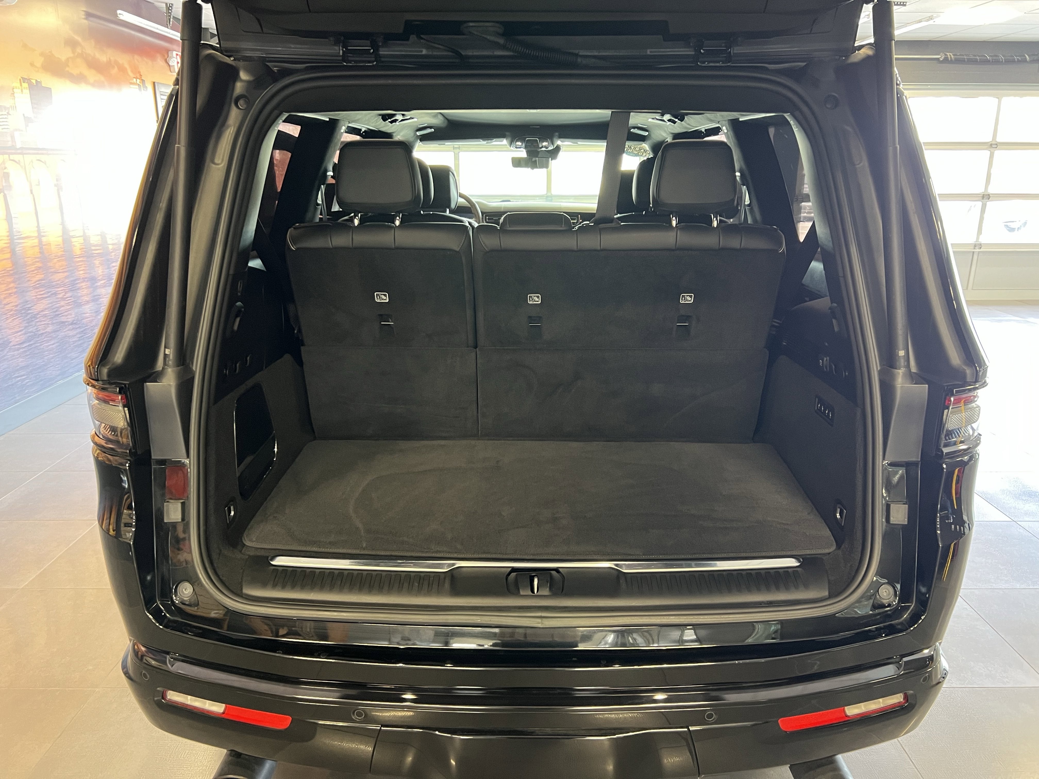 2023 Jeep Grand Wagoneer Obsidian 4x4