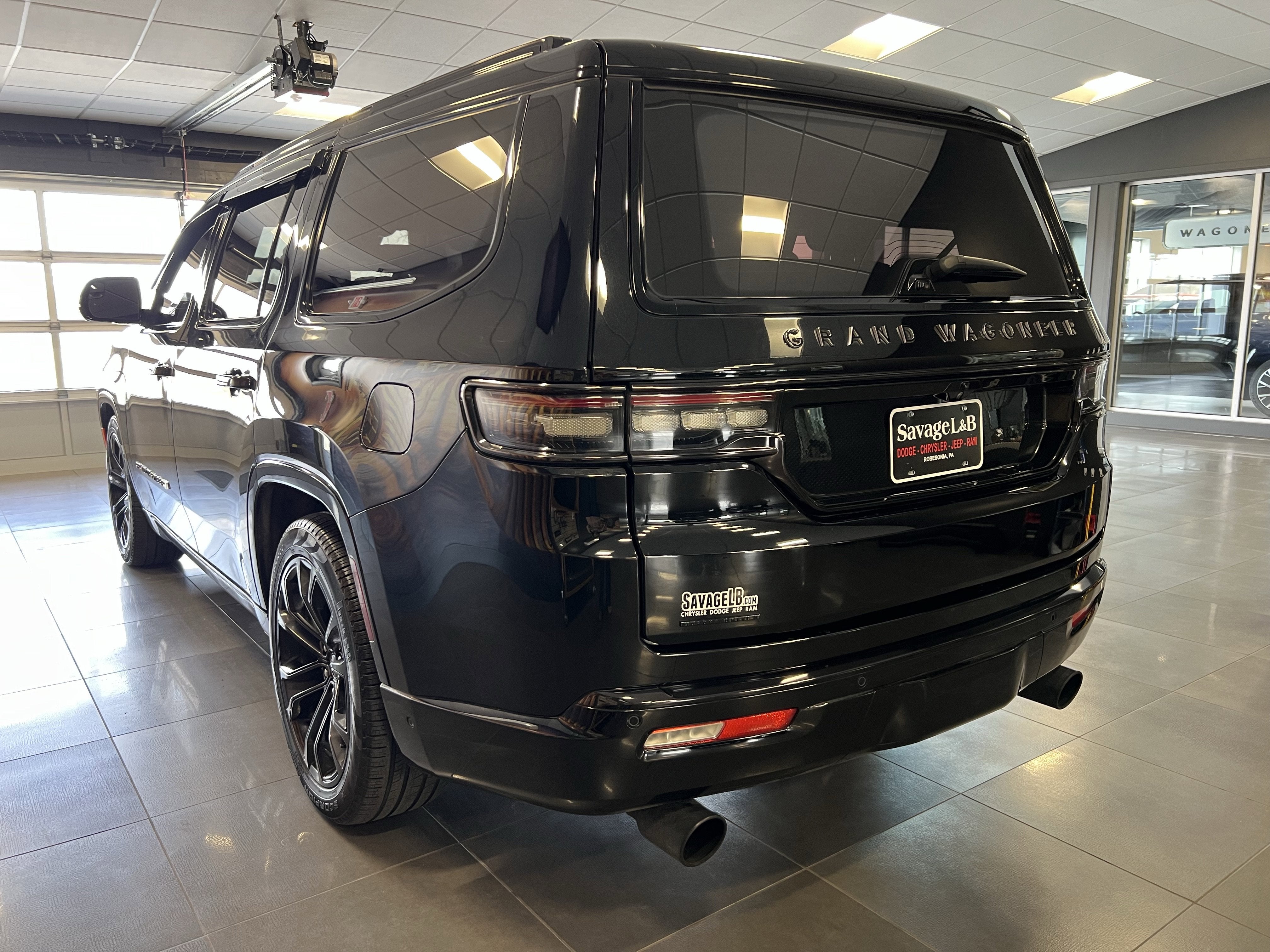 2023 Jeep Grand Wagoneer Obsidian 4x4