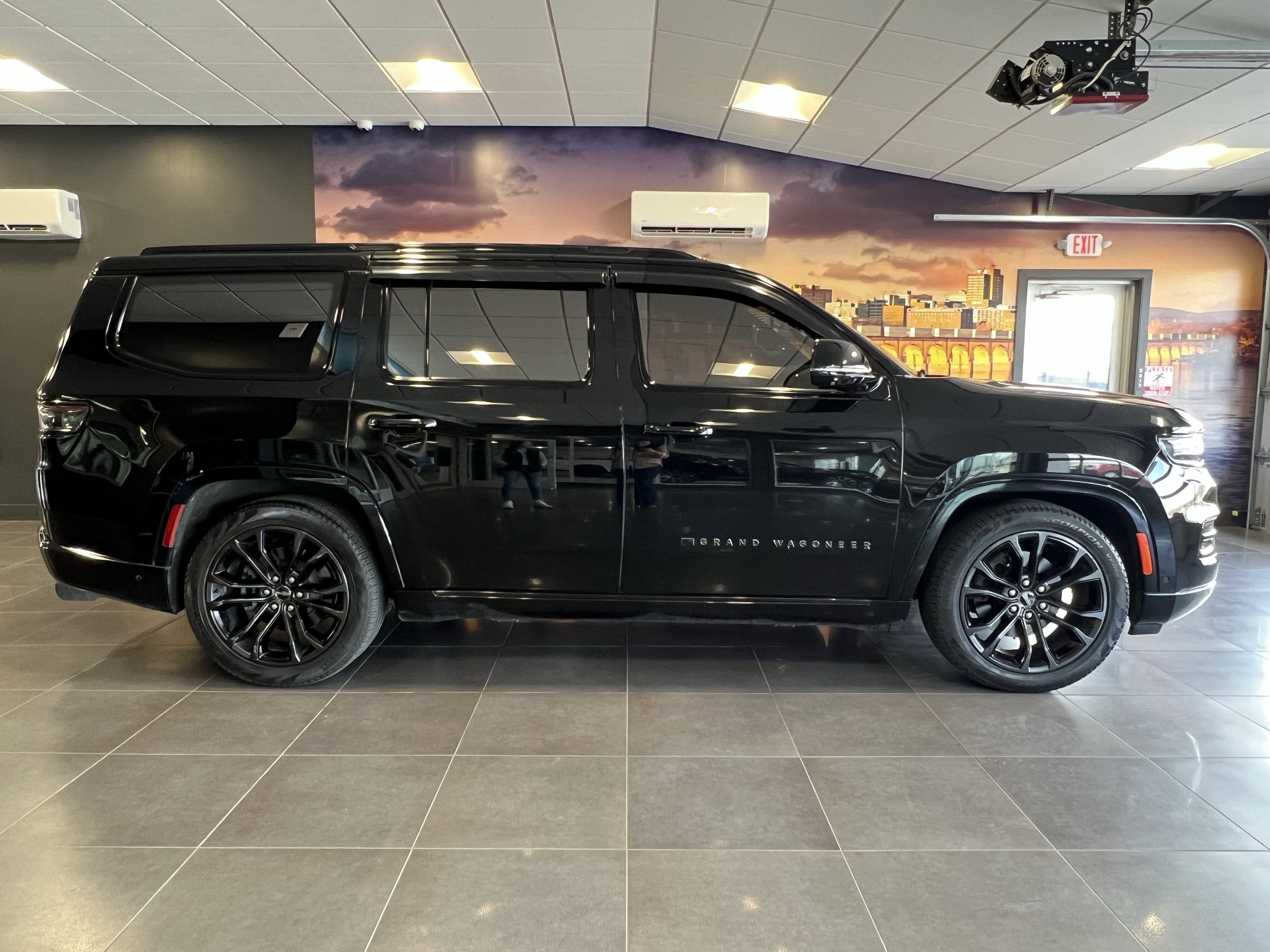 2023 Jeep Grand Wagoneer Obsidian 4x4