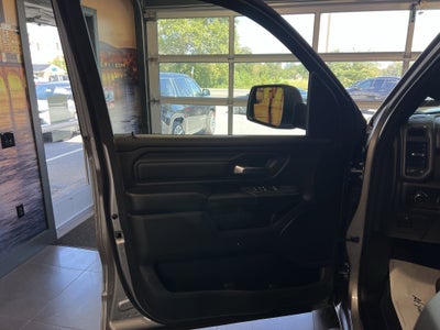 2025 RAM Ram 1500 RAM 1500 TRADESMAN CREW CAB 4X4 5'7' BOX