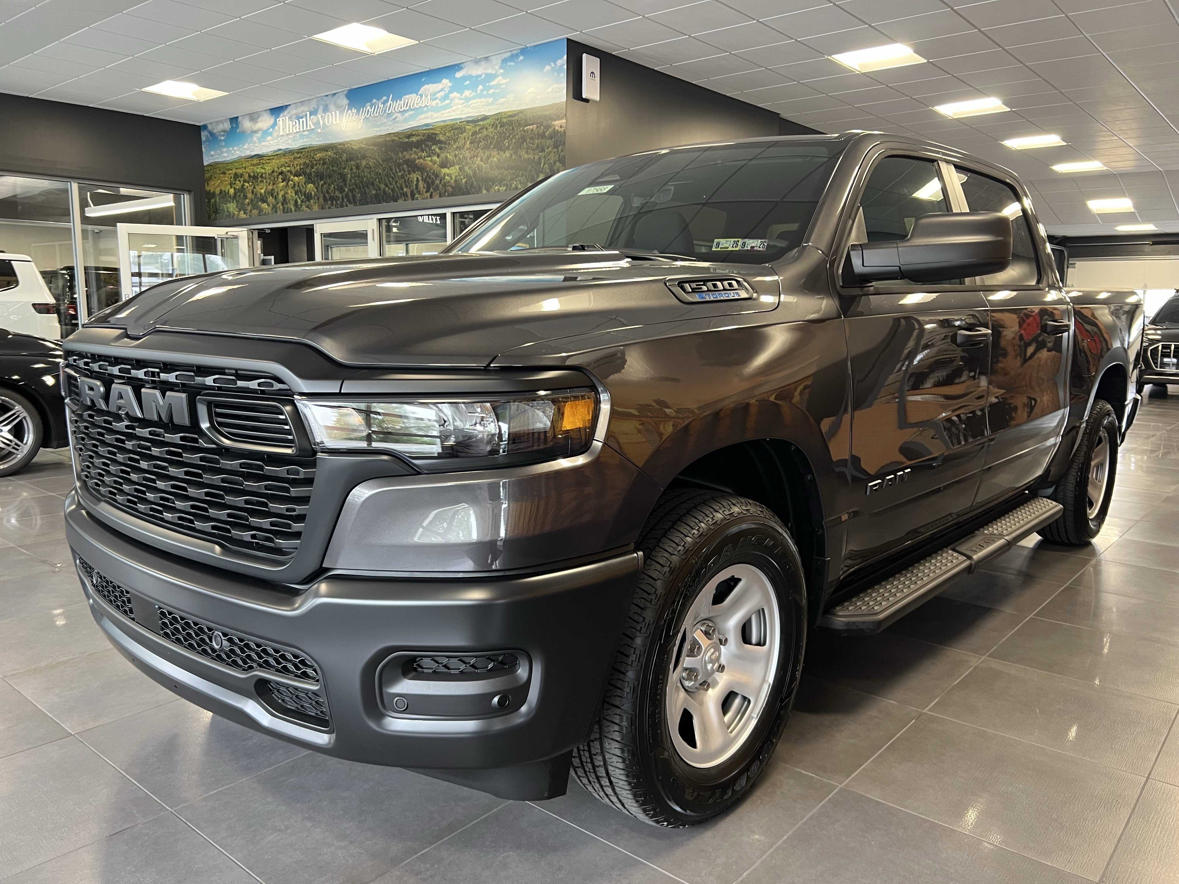 2025 RAM Ram 1500 RAM 1500 TRADESMAN CREW CAB 4X4 5'7' BOX