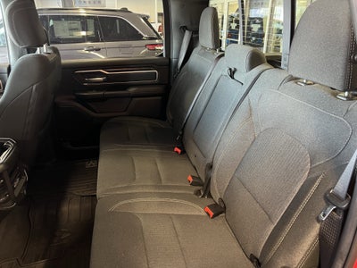 2020 RAM 1500 Big Horn Crew Cab 4x4 5'7' Box