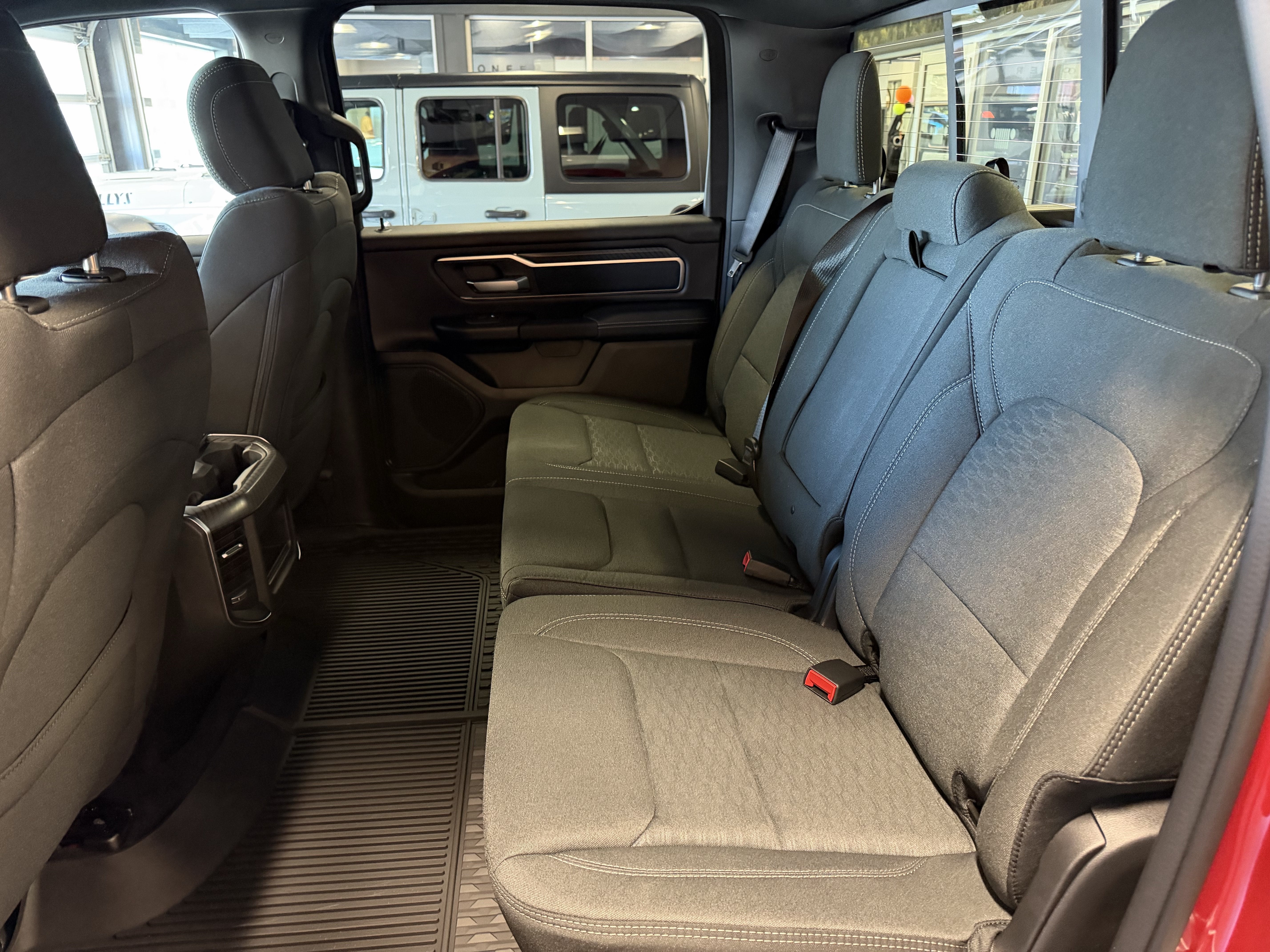 2027 RAM Ram 1500 RAM 1500 BIG HORN CREW CAB 4X4 5'7' BOX