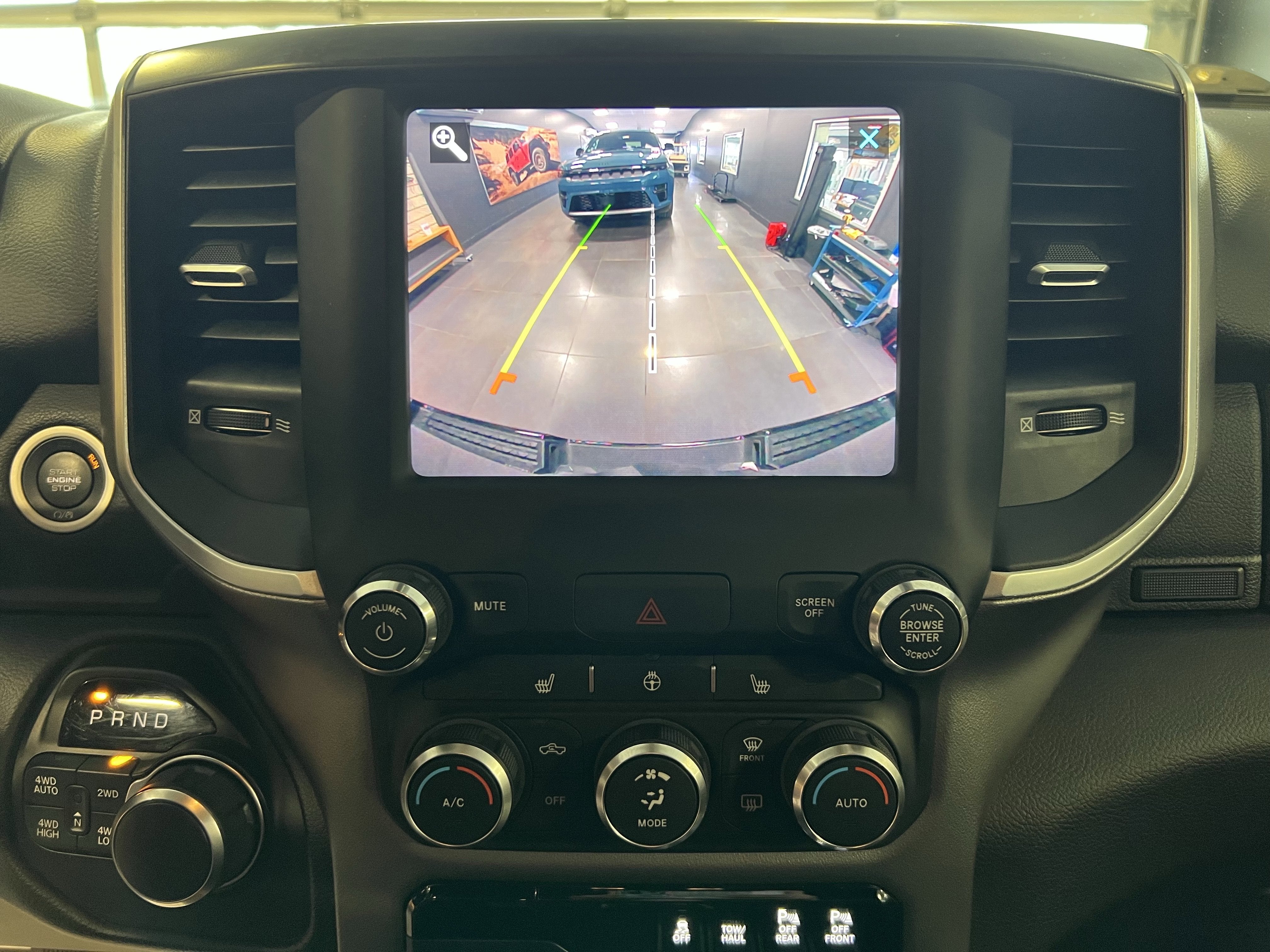 2019 RAM 1500 Big Horn/Lone Star Crew Cab 4x4 5'7' Box