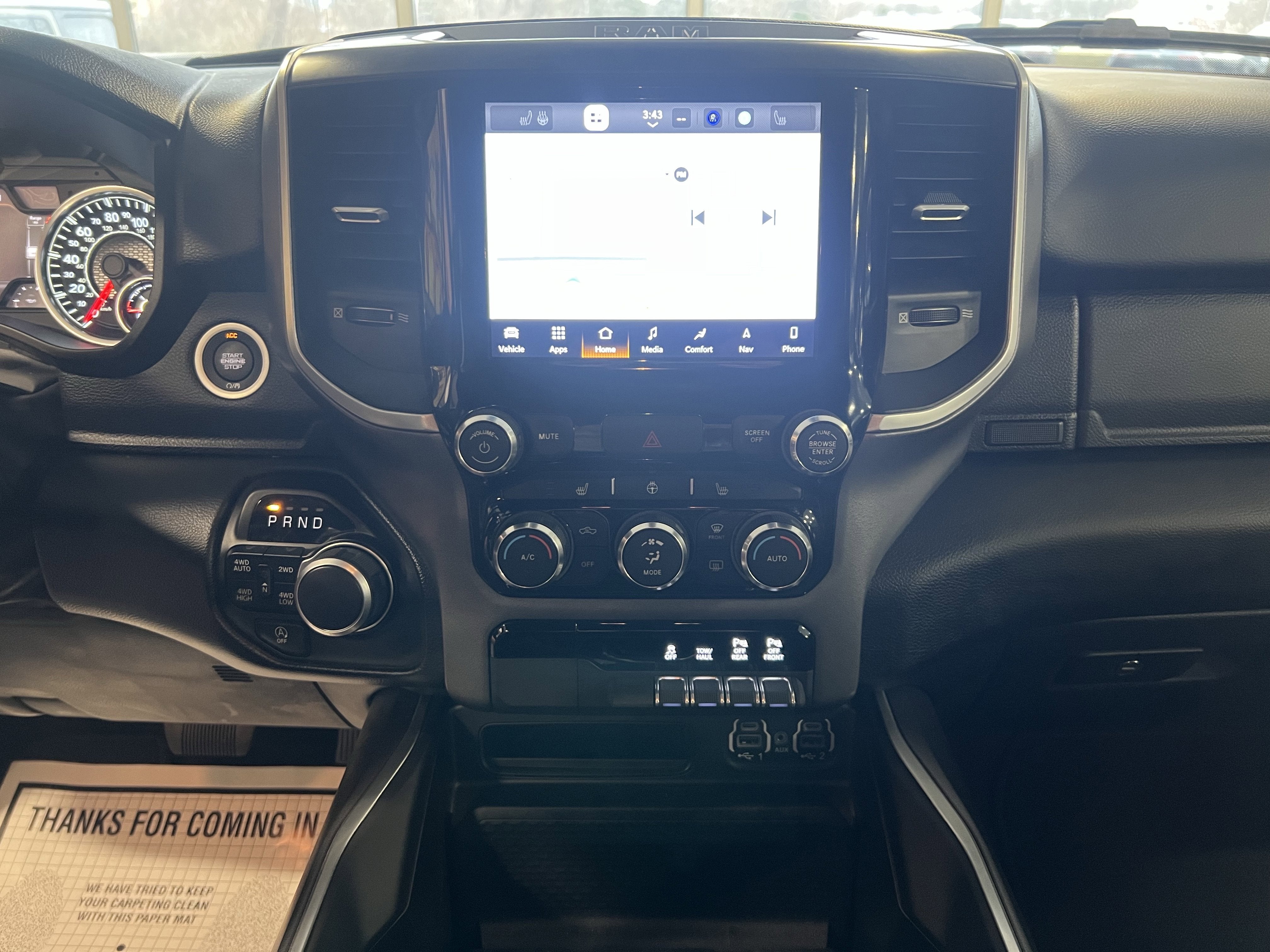 2022 RAM 1500 Big Horn Crew Cab 4x4 5'7' Box