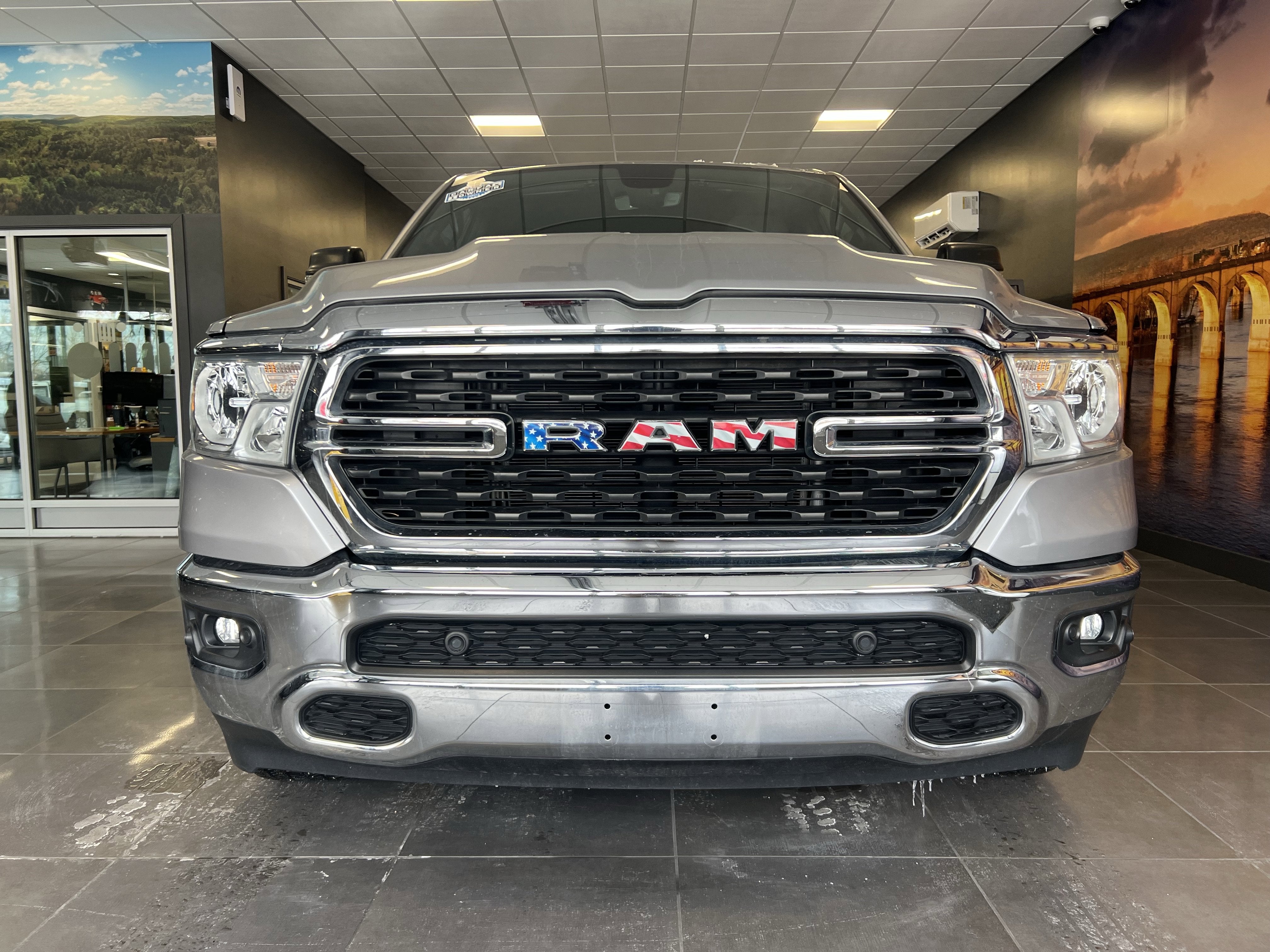 2022 RAM 1500 Big Horn Crew Cab 4x4 5'7' Box