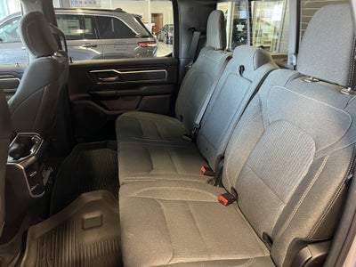 2021 RAM 1500 Big Horn Crew Cab 4x4 5'7' Box