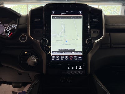 2021 RAM 1500 Laramie Crew Cab 4x4 5'7' Box