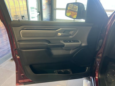 2021 RAM 1500 Big Horn Crew Cab 4x4 6'4' Box