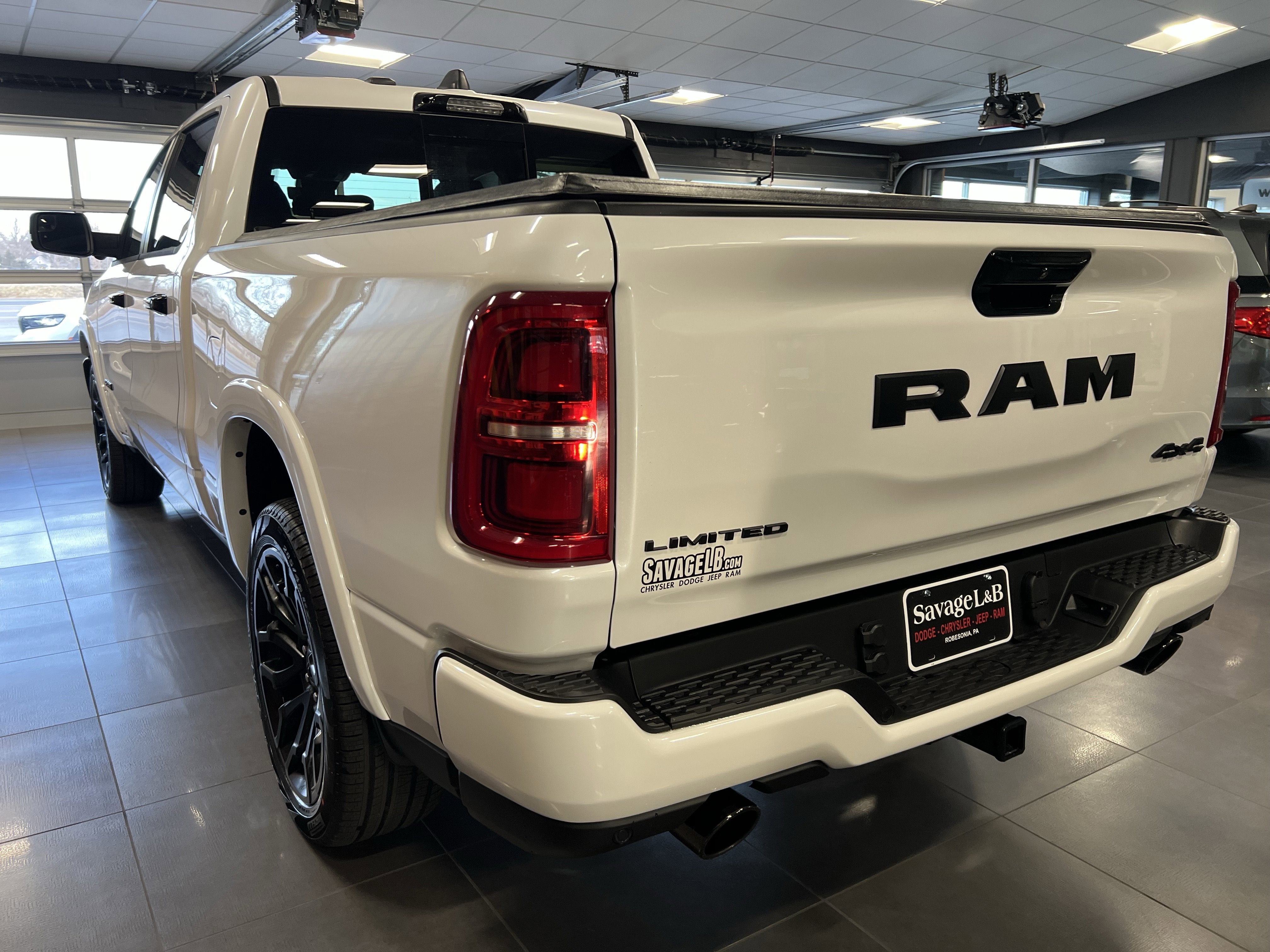 2026 RAM Ram 1500 RAM 1500 LIMITED CREW CAB 4X4 6'4' BOX