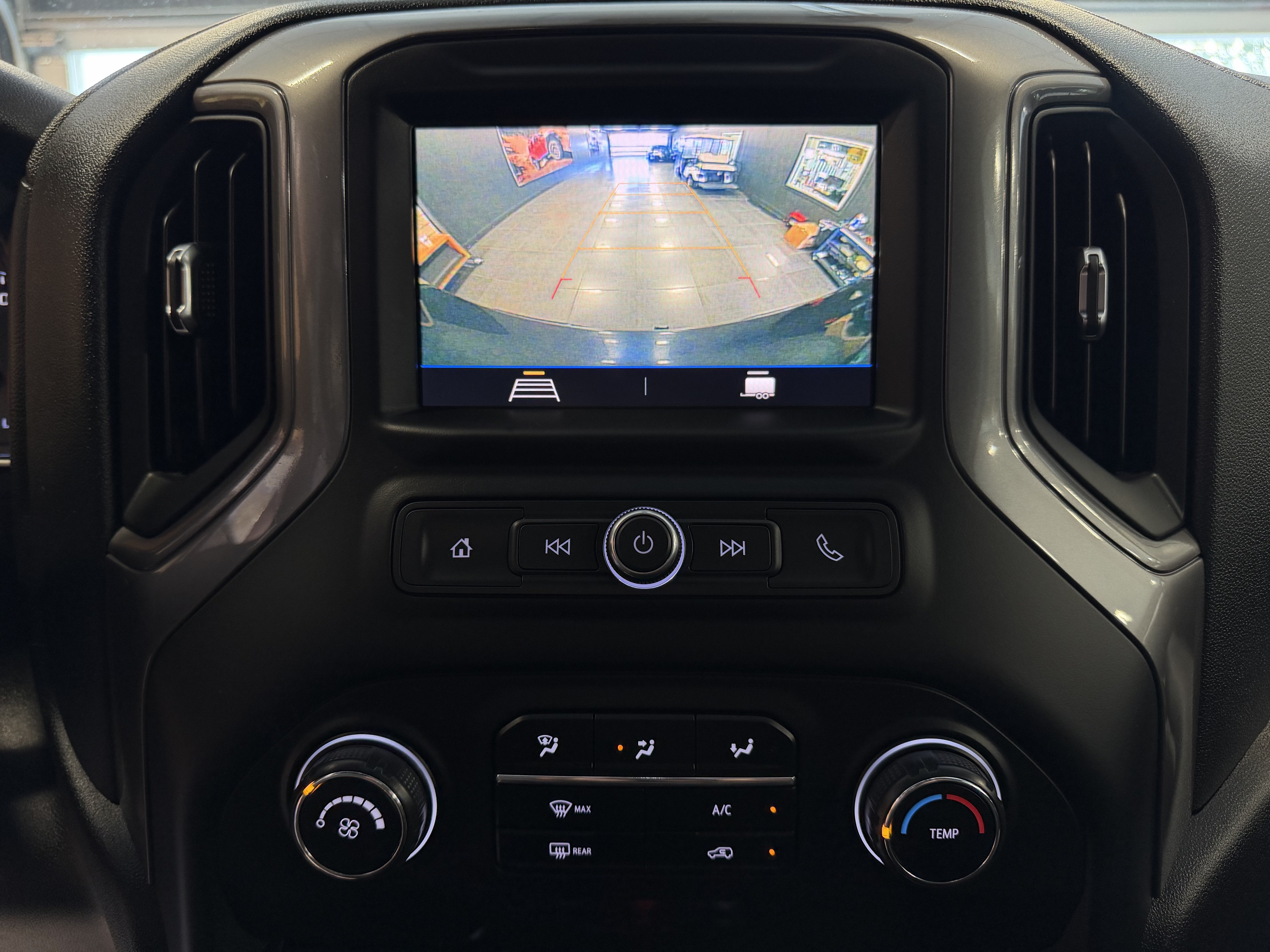 2020 Chevrolet Silverado 1500 4WD Crew Cab Short Bed Custom Trail Boss