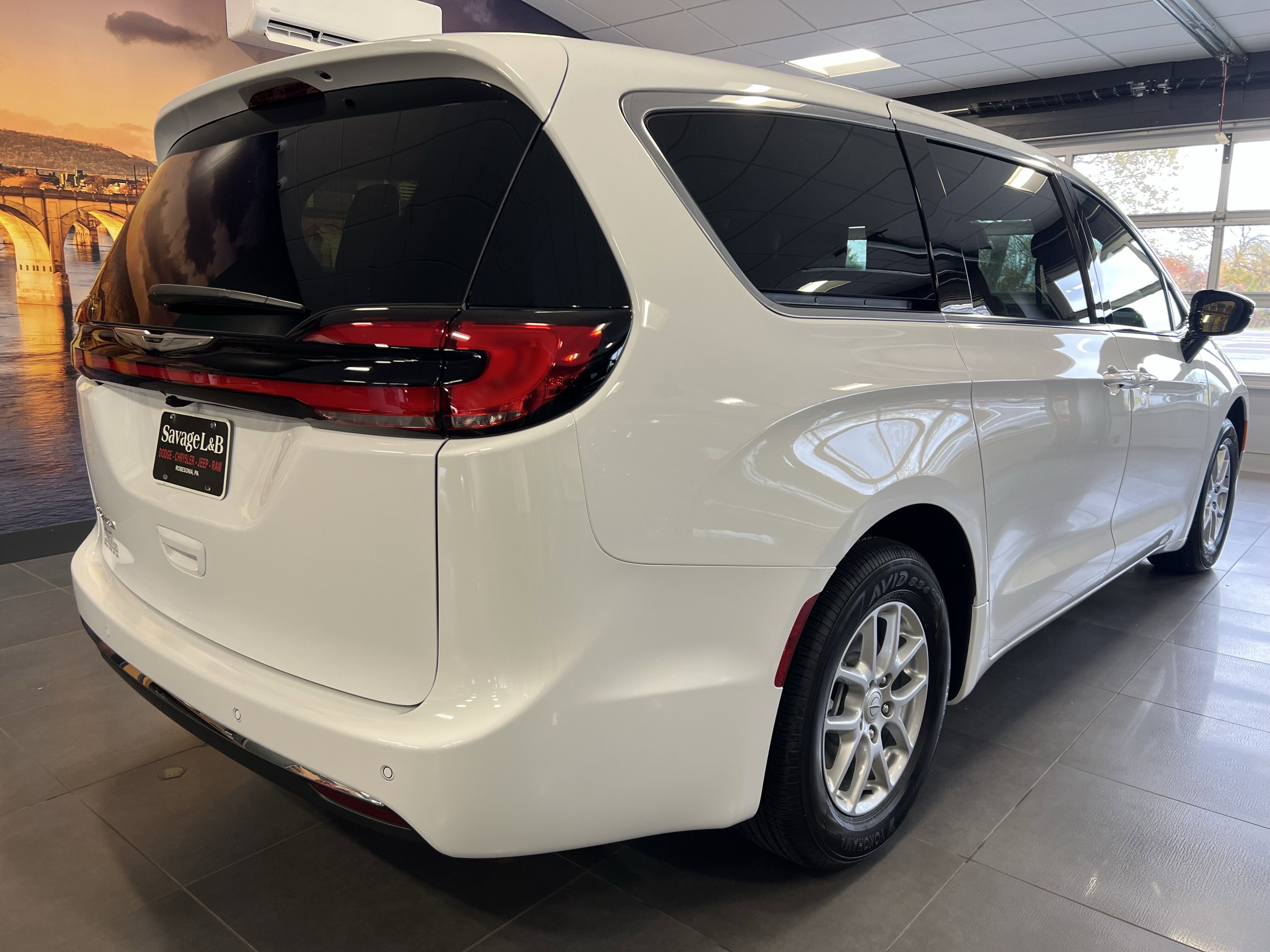 2026 Chrysler Pacifica PACIFICA SELECT