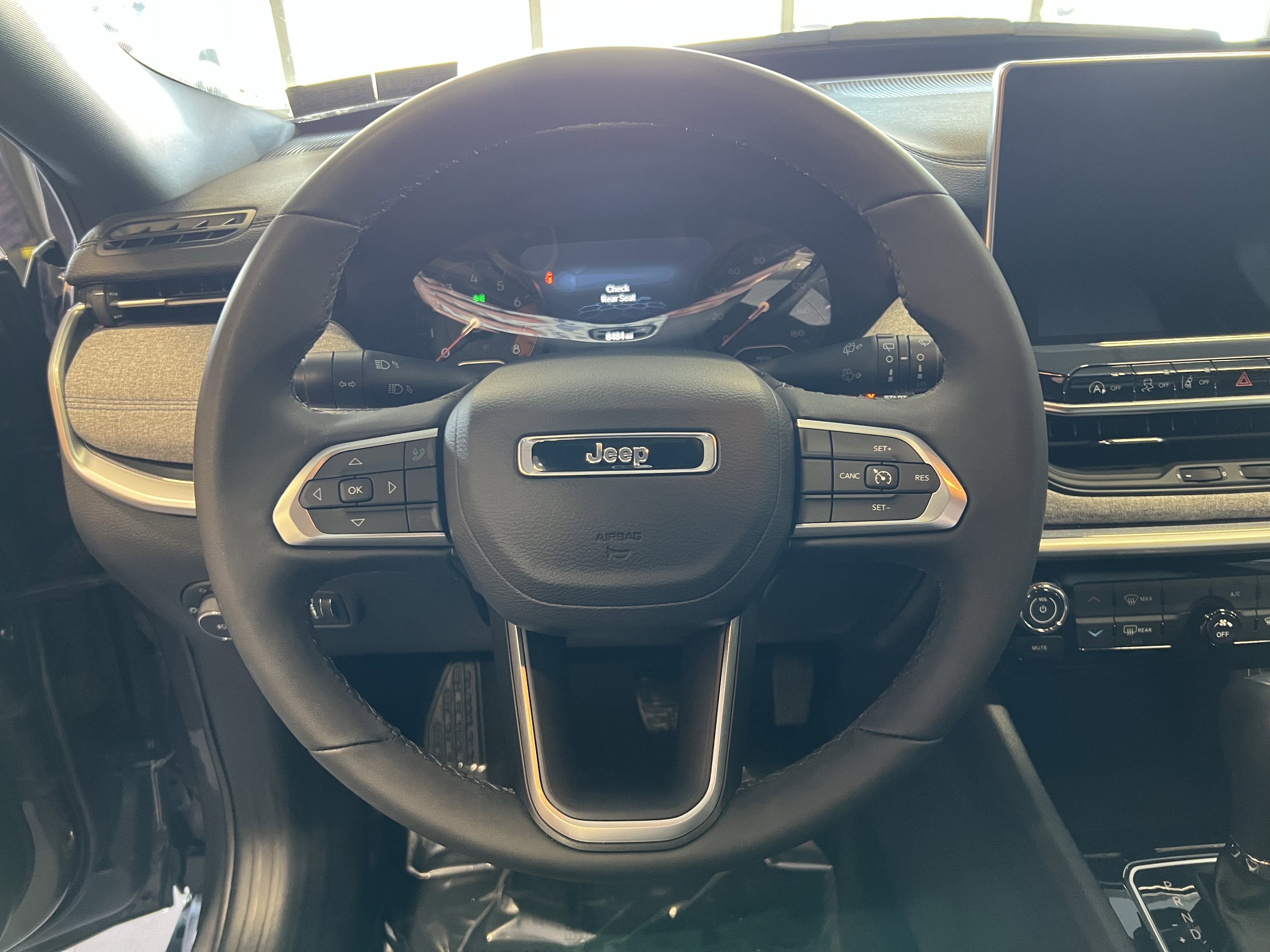 2024 Jeep Compass COMPASS LATITUDE 4X4