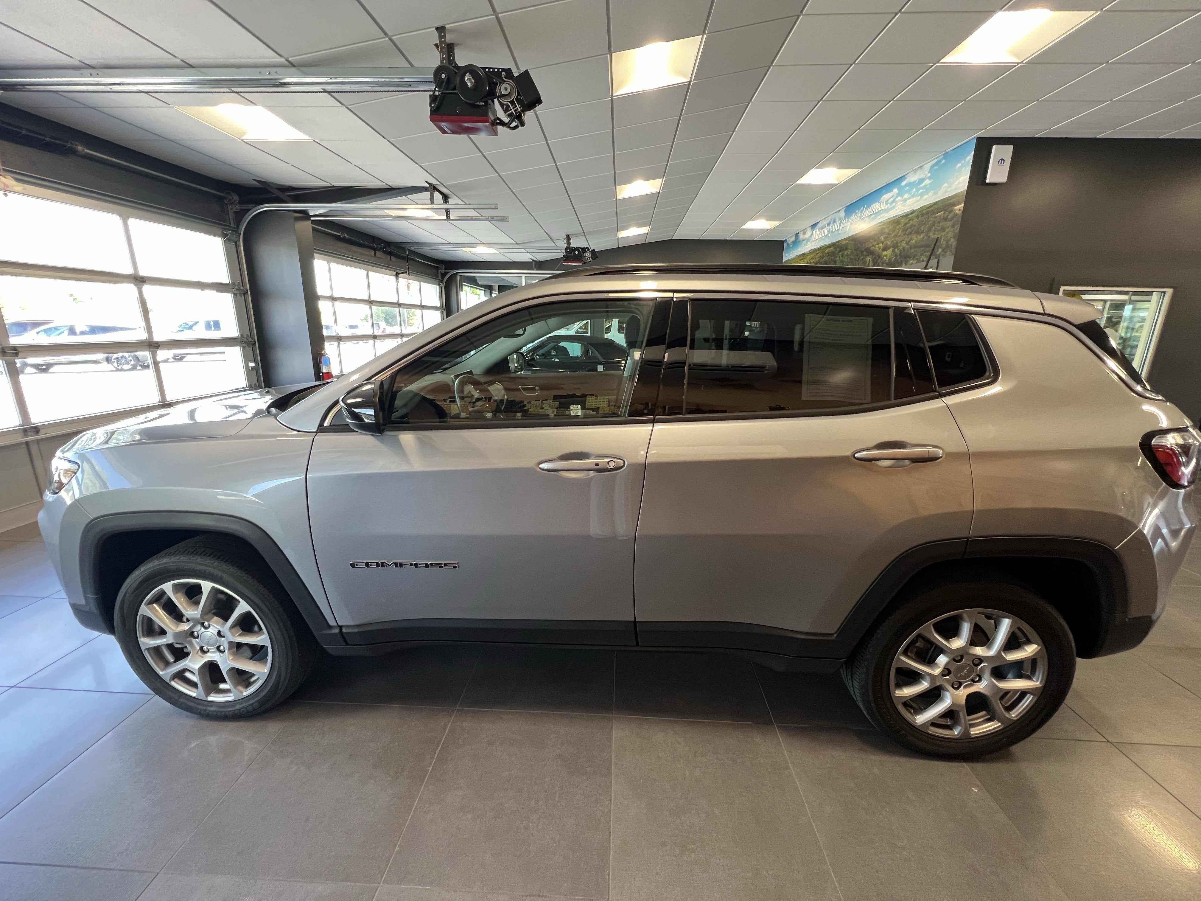 2022 Jeep Compass Latitude Lux 4x4