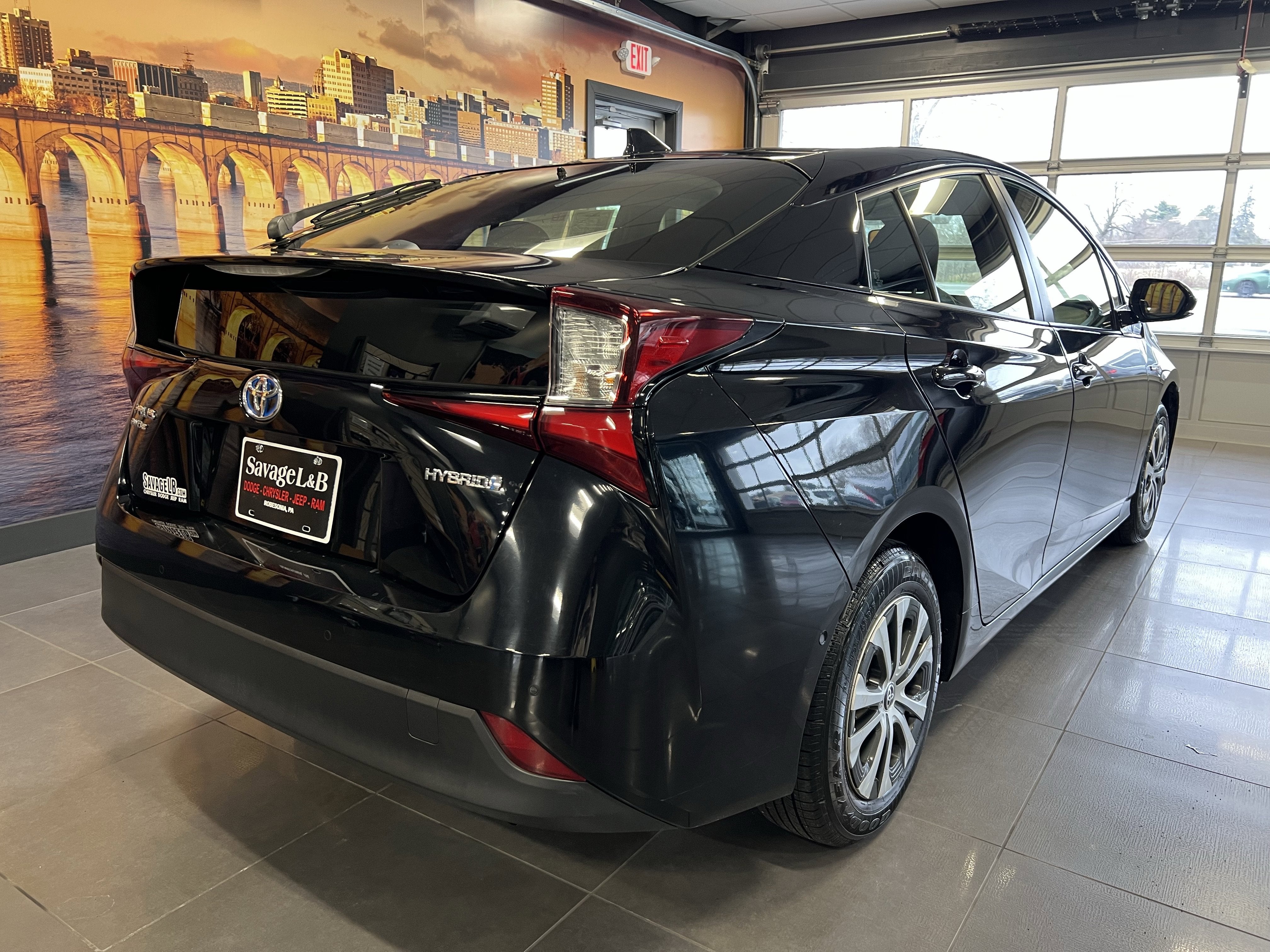 2019 Toyota Prius LE