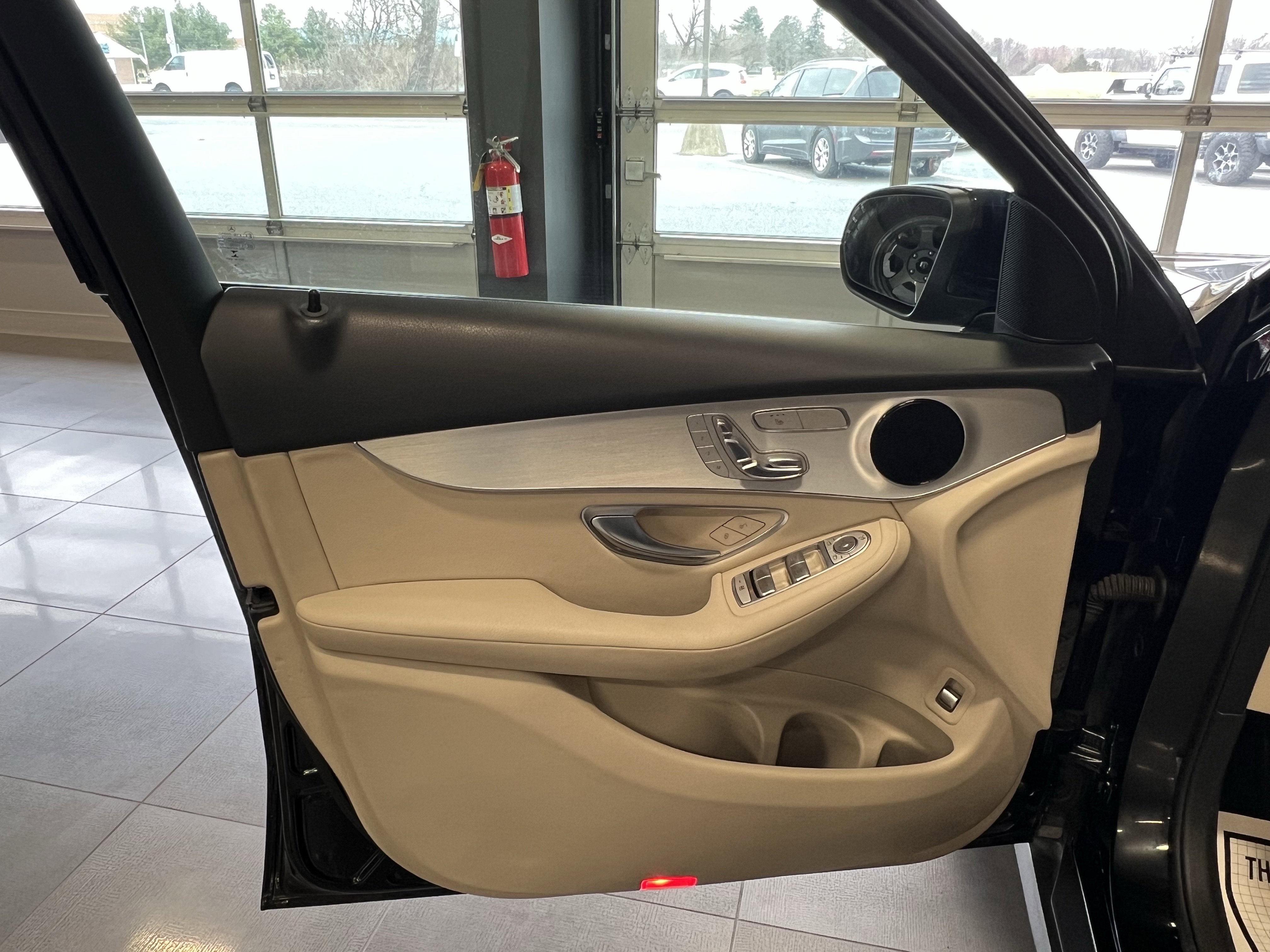 2017 Mercedes-Benz GLC 300 4MATIC®